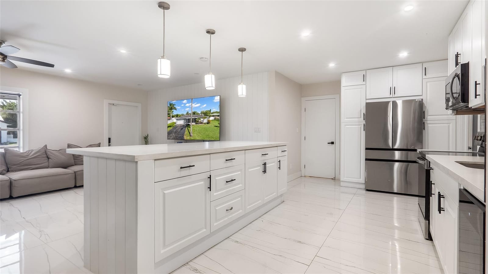 10215 NW 80th Drive — photo 11