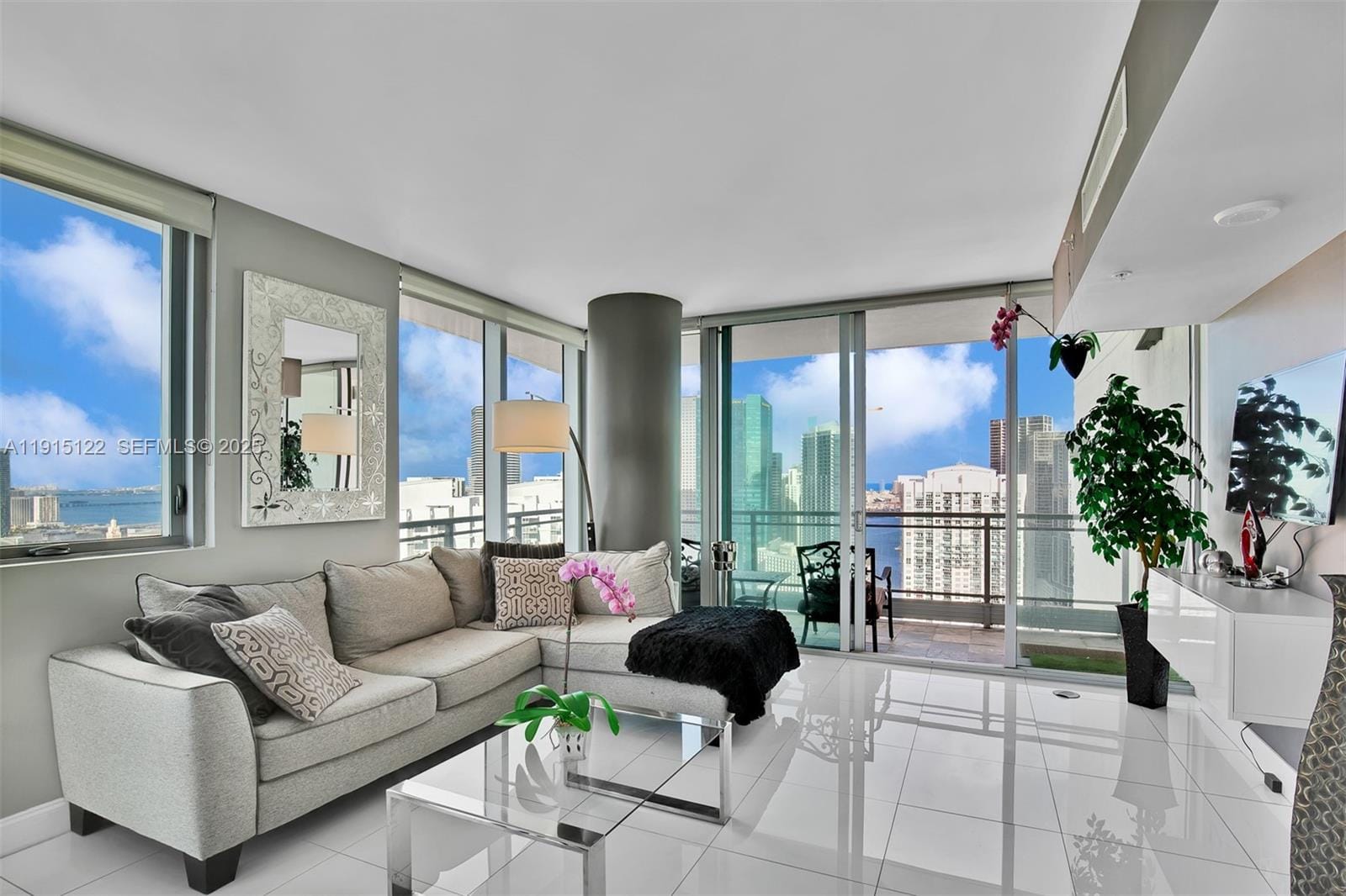 92 SW 3rd Street 4510, Miami, FL 33130