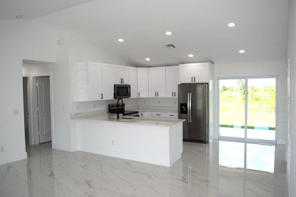 7542 NW 83rd Court, Okeechobee, FL 34972 photo 13