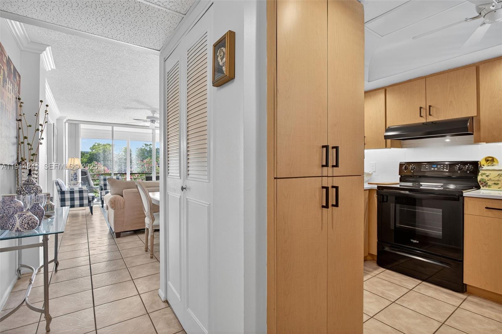 115 Royal Park Drive 2C — photo 8