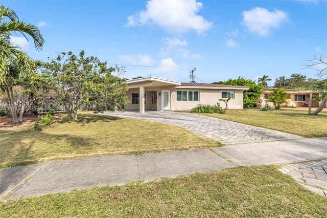 2221 NE 61st Court, sold in Imperial Point 3rd Sec, Fort Lauderdale, FL