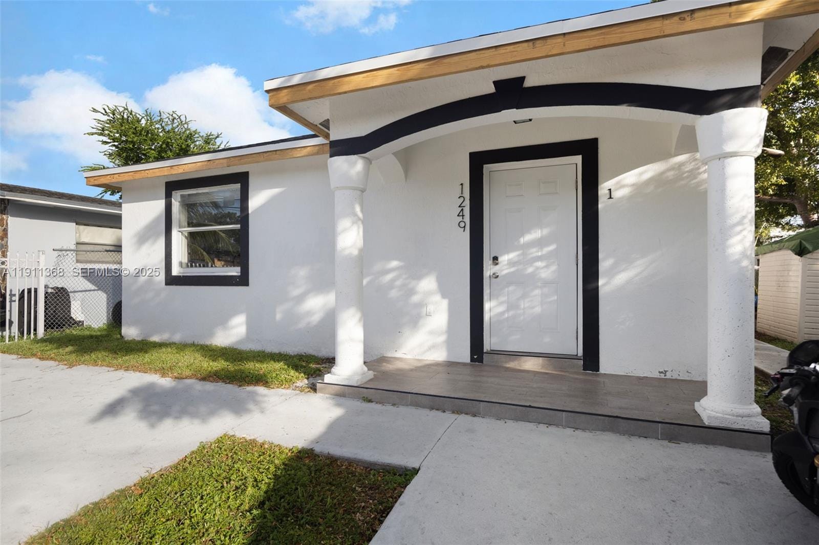 1247 NW 28th Street, Miami, FL 33142