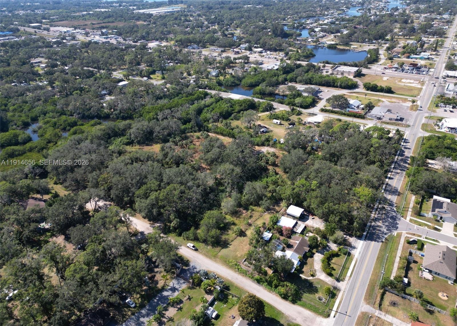301 E Shell Point Road, Tampa, FL 33570 photo 15