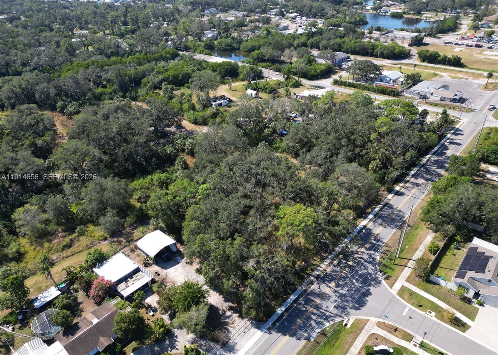 301 E Shell Point Road, Tampa, FL 33570 photo 21