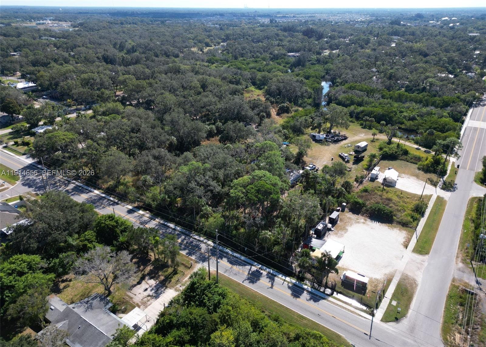 301 E Shell Point Road, Tampa, FL 33570 photo 26