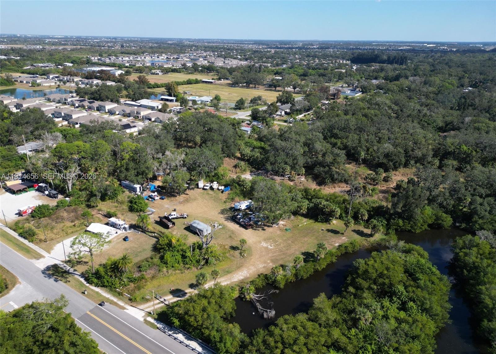 301 E Shell Point Road, Tampa, FL 33570 photo 28
