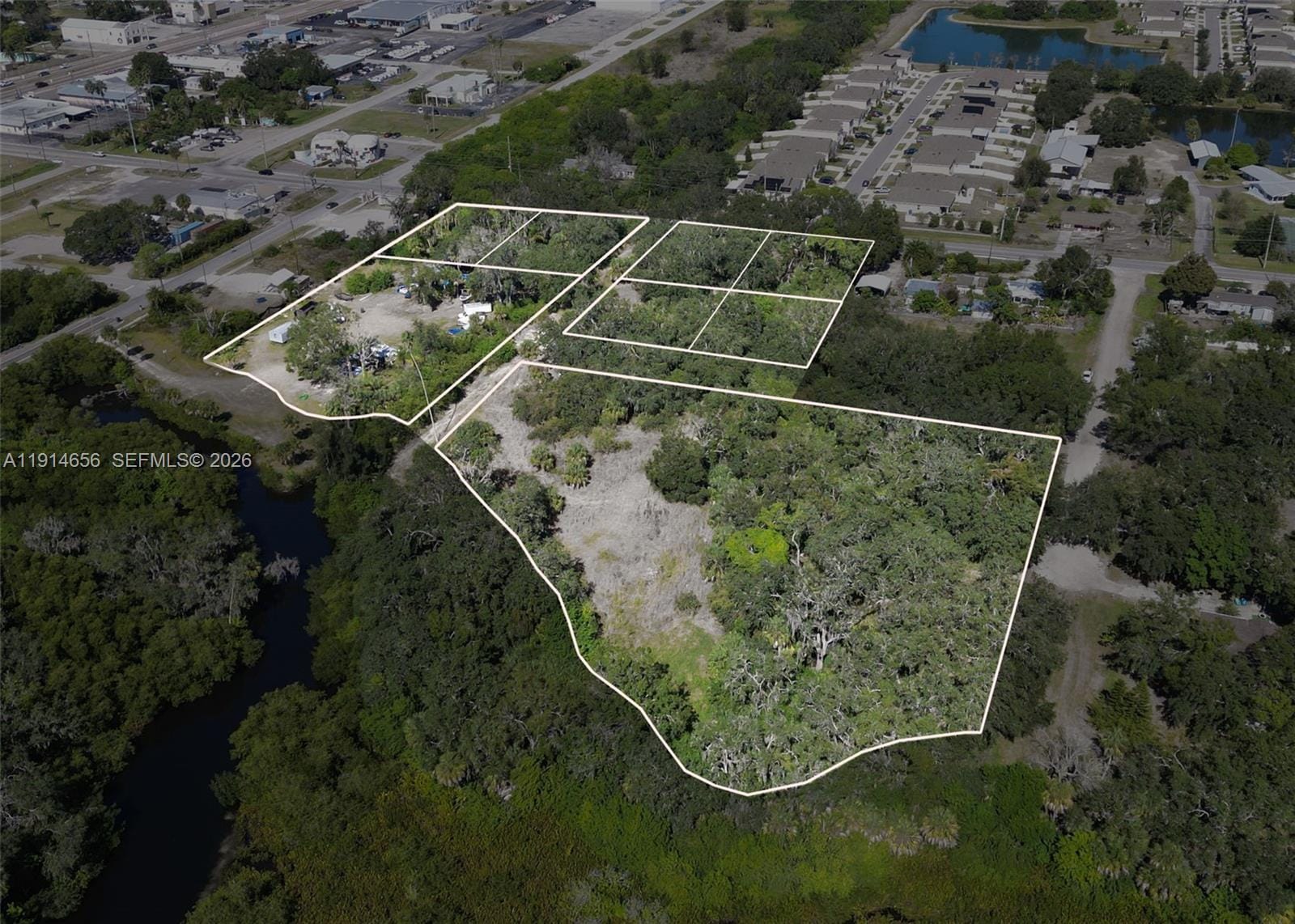 301 E Shell Point Road, Tampa, FL 33570 photo 6