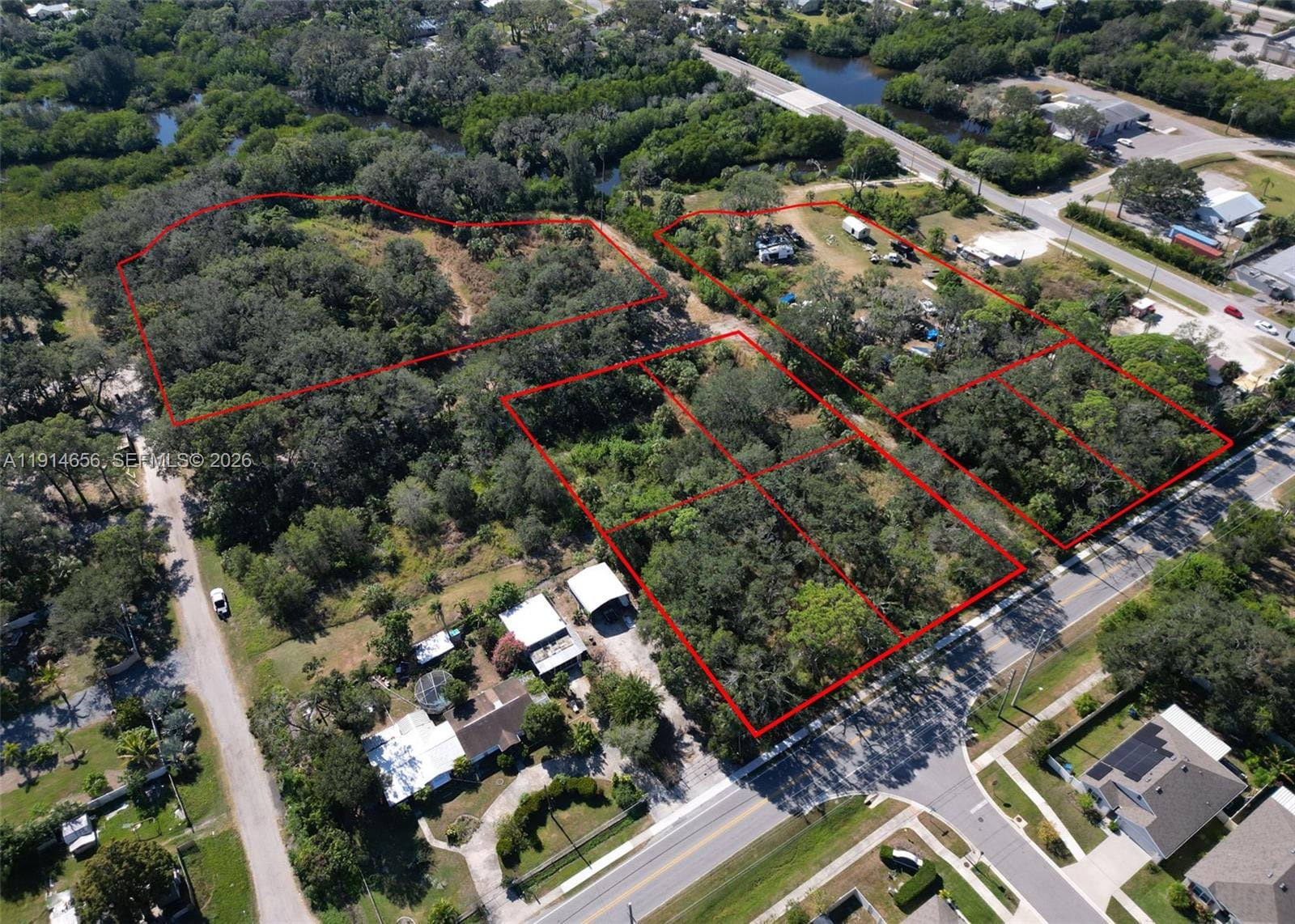 301 E Shell Point Road, Tampa, FL 33570 photo 9
