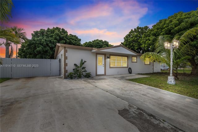 15080 SW 299th Street, sold in Kingswood Manor, Homestead, FL