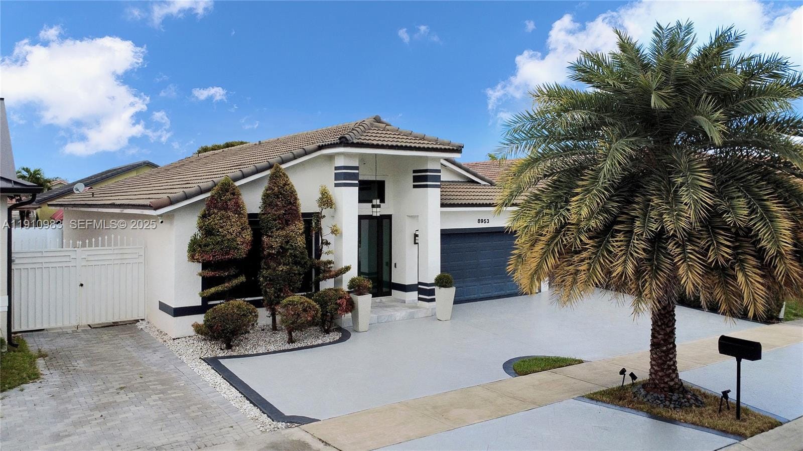 8953 NW 147th Terrace, Miami Lakes, FL 33018 photo 5