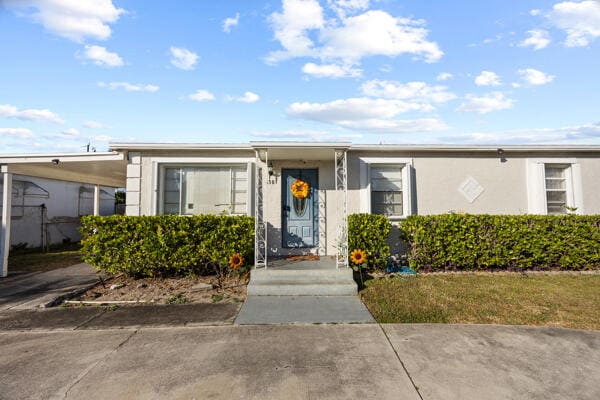 430 W 25th Street, sold in Blue Heron Park 1, Riviera Beach, FL