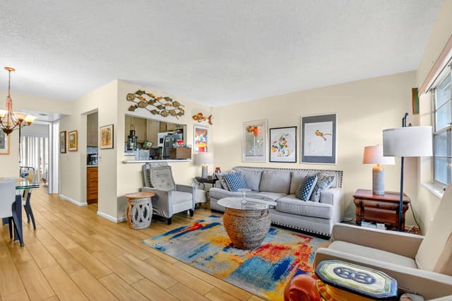 332 Northampton Q, sold in Northampton Condos, West Palm Beach, FL