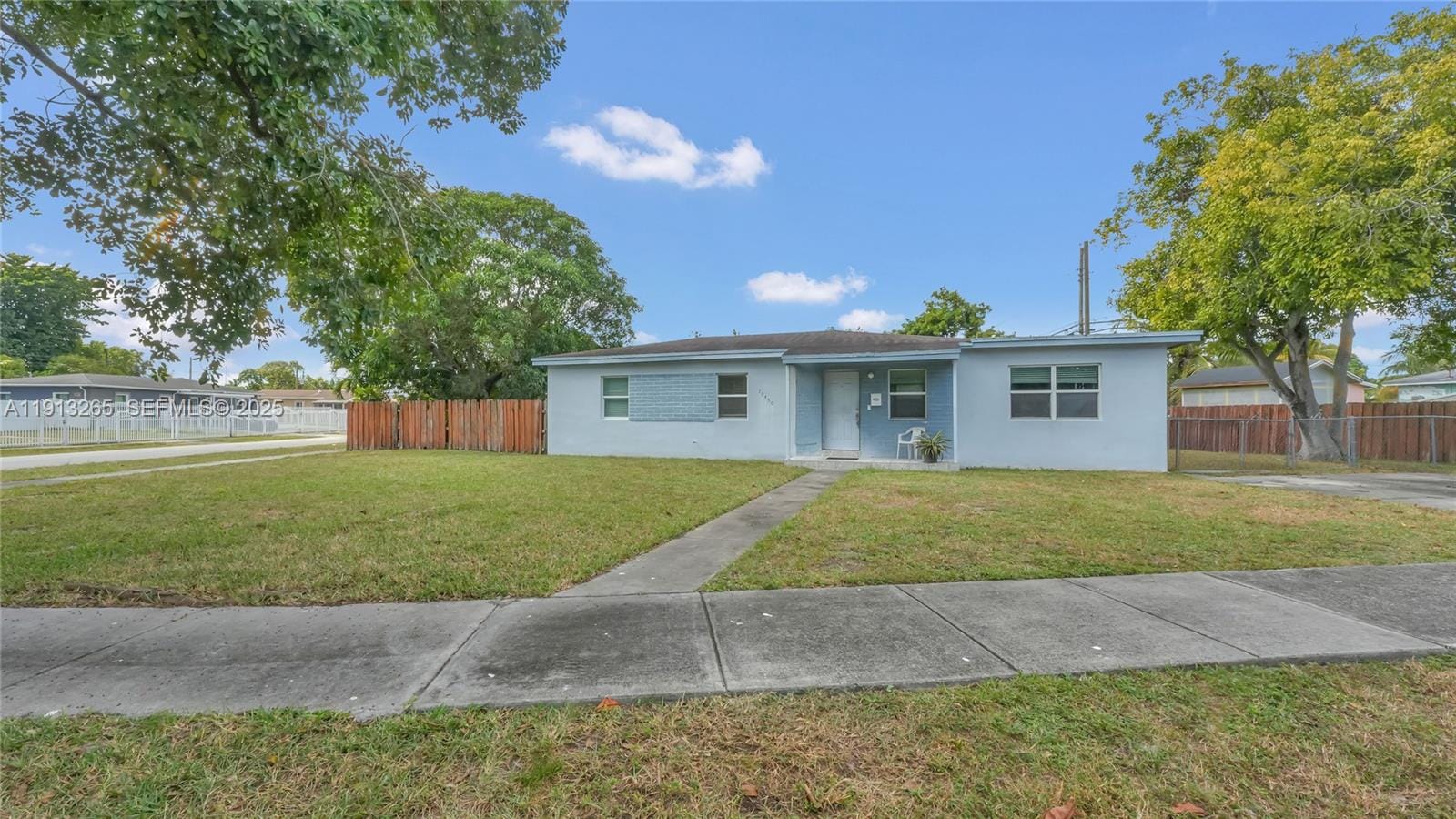 3 bedroom home for sale at 19450 6th, Miami Gardens, FL 33169 — $437,000
