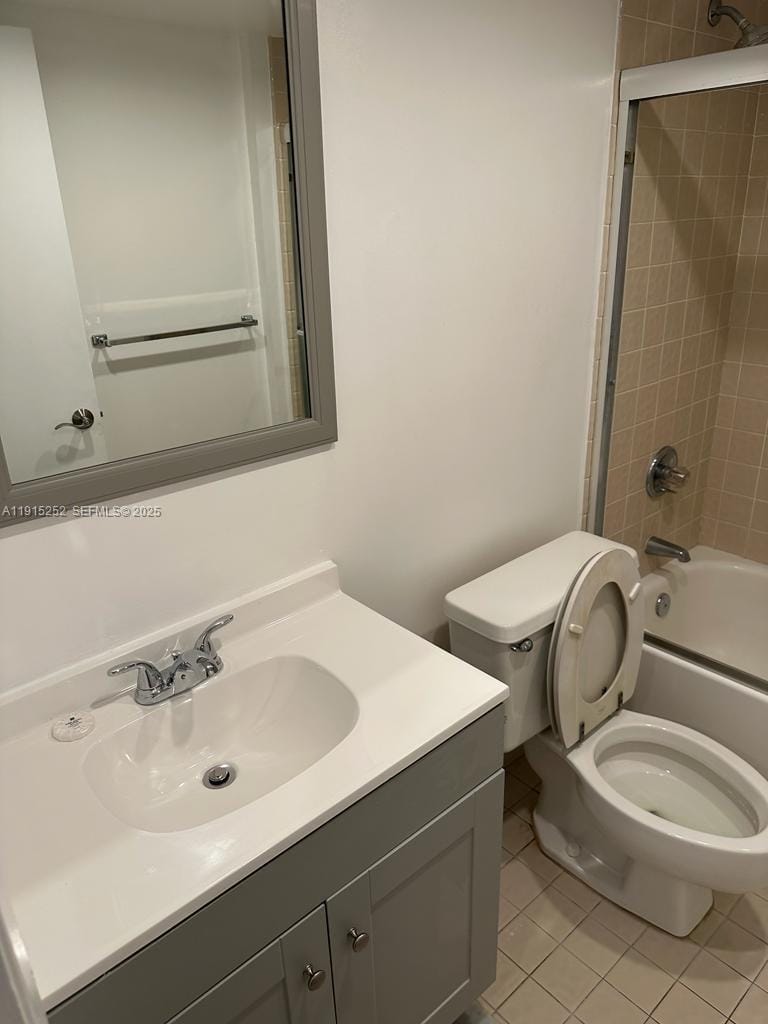 1621 Collins Avenue 505 — photo 11