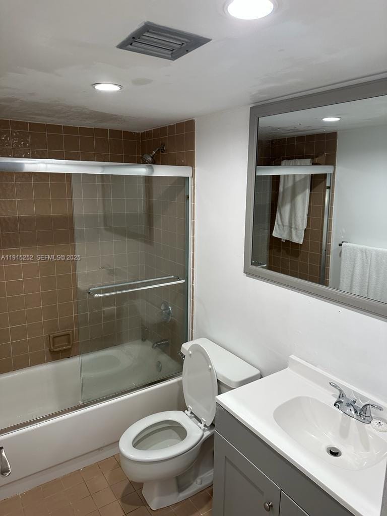 1621 Collins Avenue 505 — photo 12