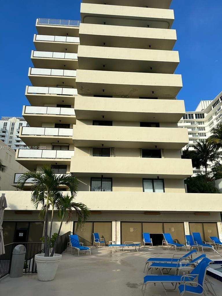 1621 Collins Avenue 505 — photo 3