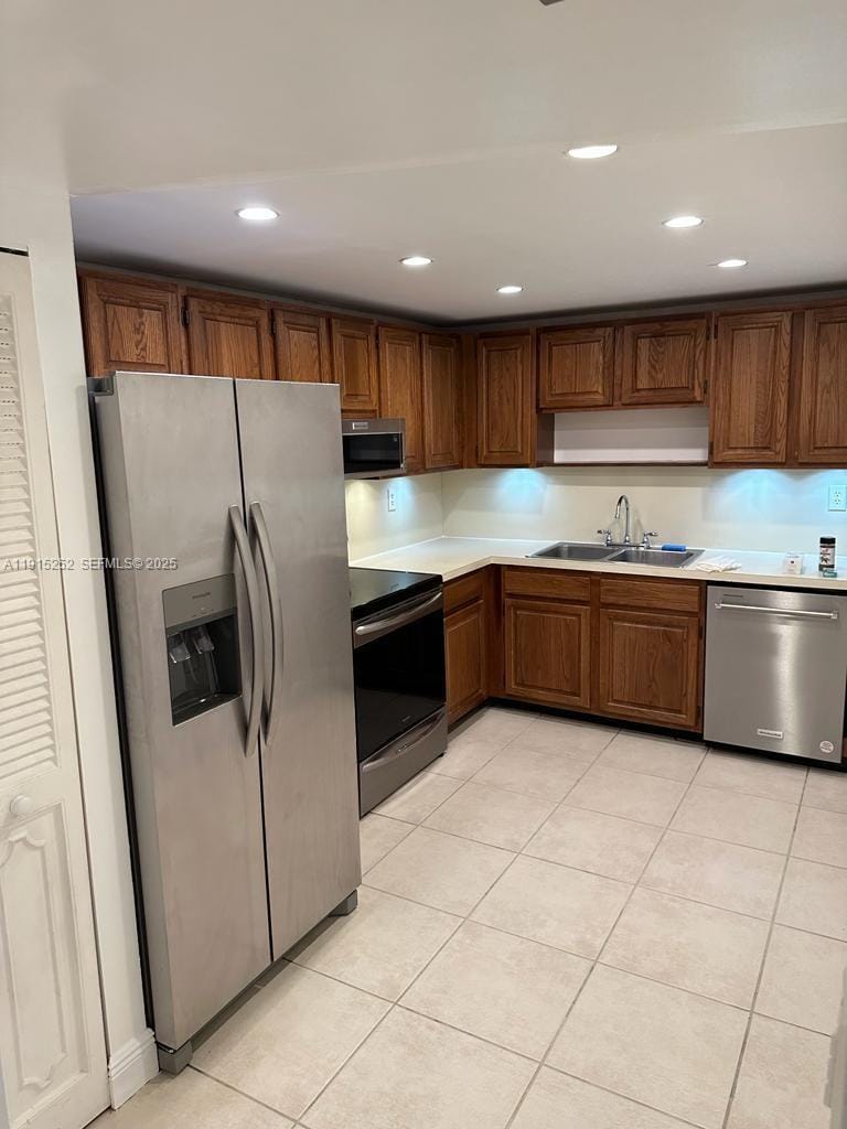 1621 Collins Avenue 505 — photo 10