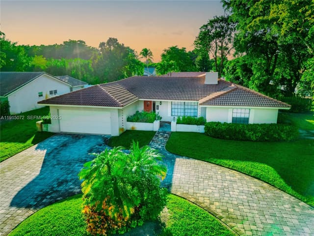 284 NW 92nd Avenue, Coral Springs, FL 33071
