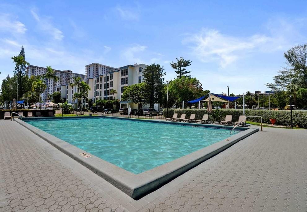 17560 Atlantic Boulevard 116, Sunny Isles Beach, FL 33160 photo 2