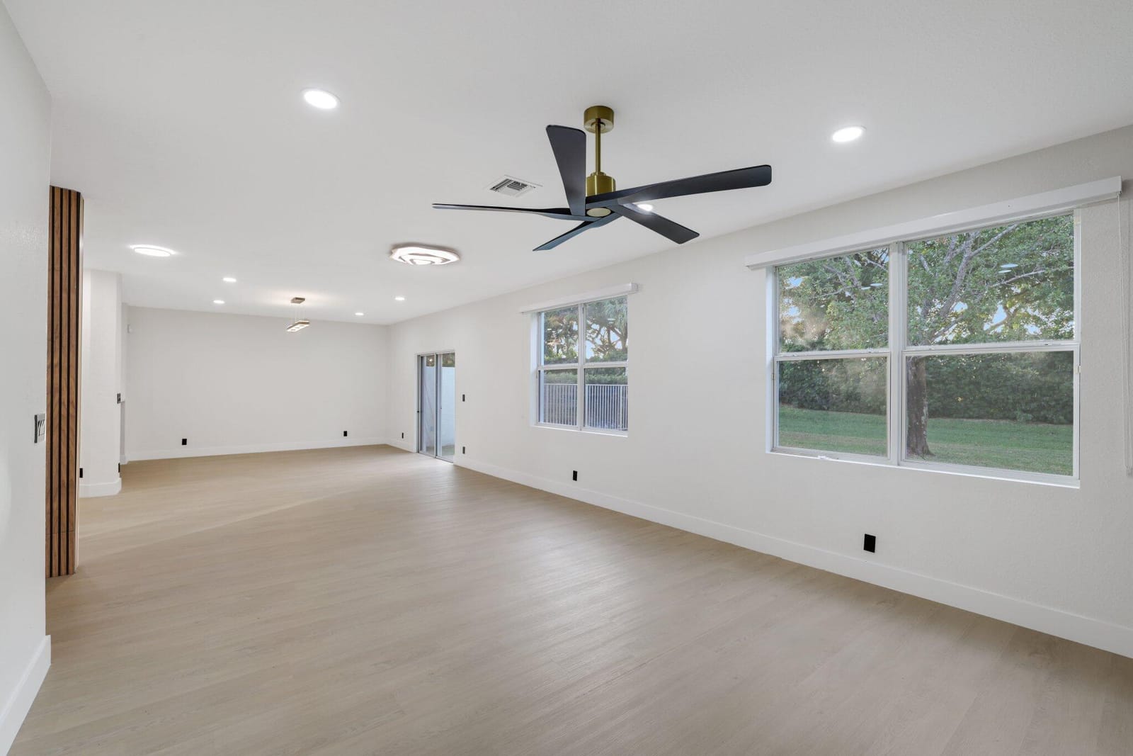 9581 Cobblestone Creek Drive — photo 6