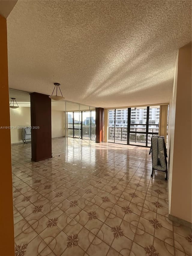 600 NE 36th Street 817, sold in Charter Club Condo, Miami, FL