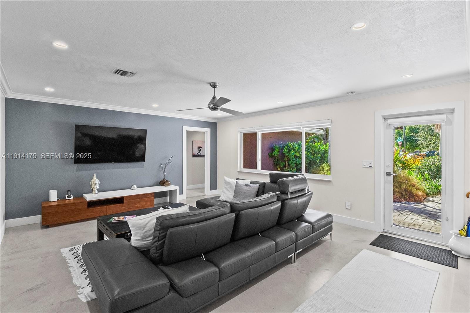 3460 NE 17th Way, Oakland Park, FL 33334 photo 8