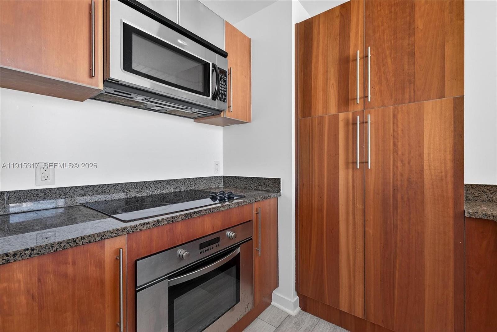 300 S Biscayne Boulevard T-2407, Miami, FL 33131 photo 13