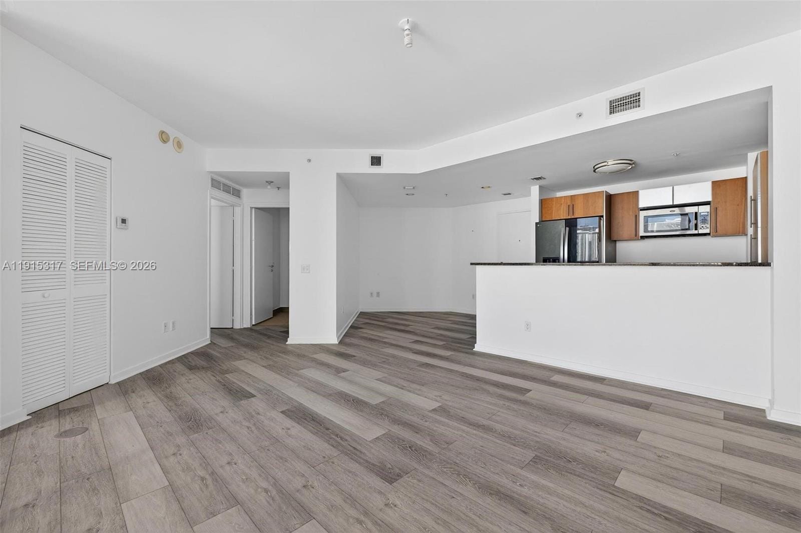 300 S Biscayne Boulevard T-2407, Miami, FL 33131 photo 18