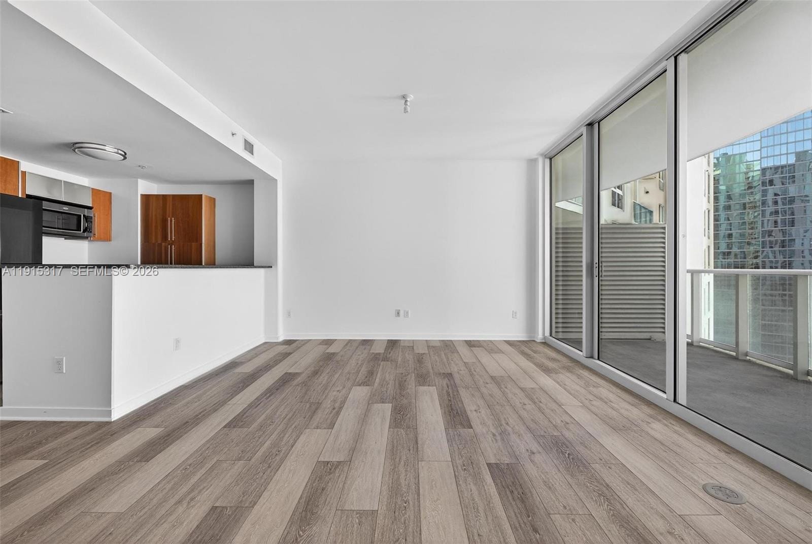 300 S Biscayne Boulevard T-2407, Miami, FL 33131 photo 19