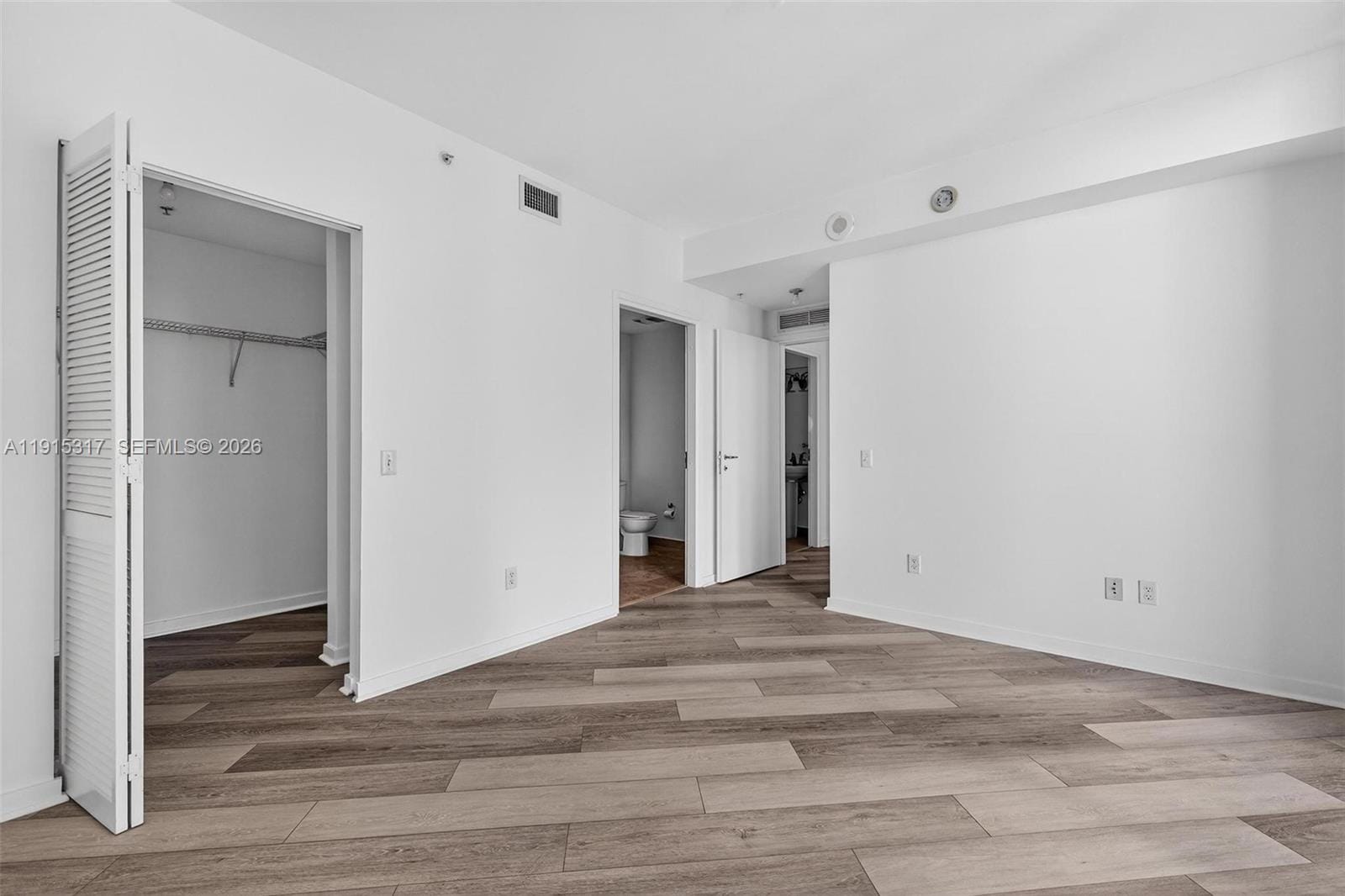 300 S Biscayne Boulevard T-2407, Miami, FL 33131 photo 28