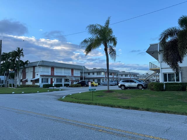 3362 Cynthia Lane 107, Lake Worth Beach, FL 33461