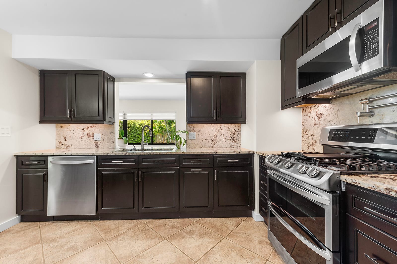1620 NW 118th Avenue, Pembroke Pines, FL 33026 photo 15