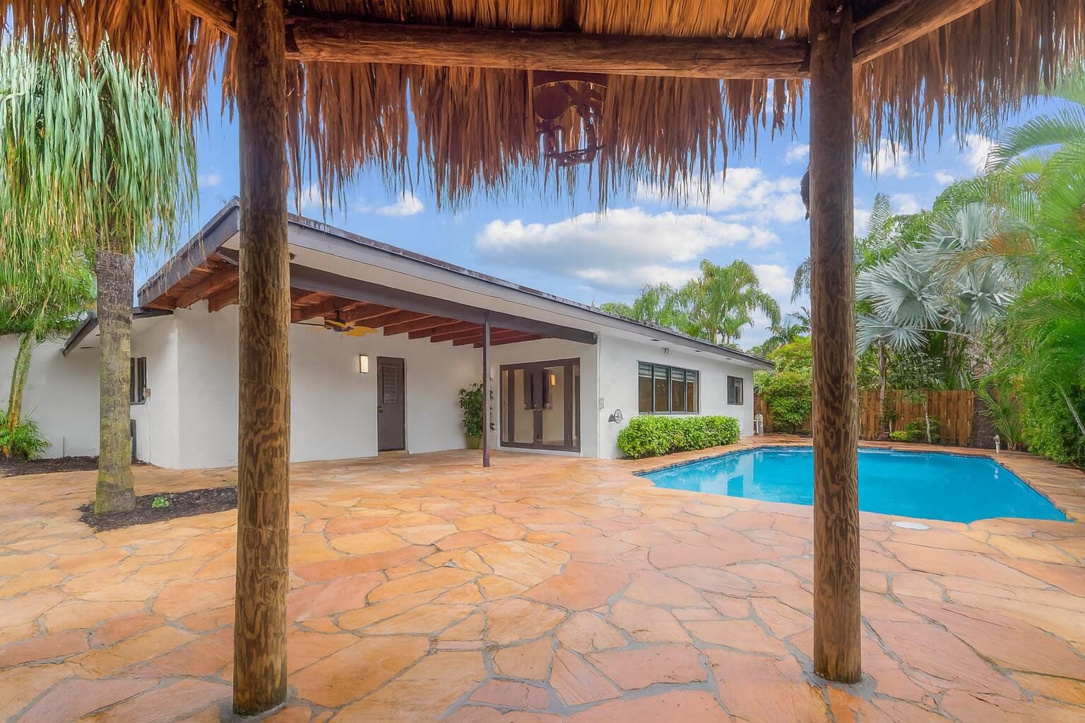 1620 NW 118th Avenue, Pembroke Pines, FL 33026