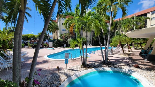 5300 NE 24th Terrace 112c, sold in Cross Fox, Fort Lauderdale, FL