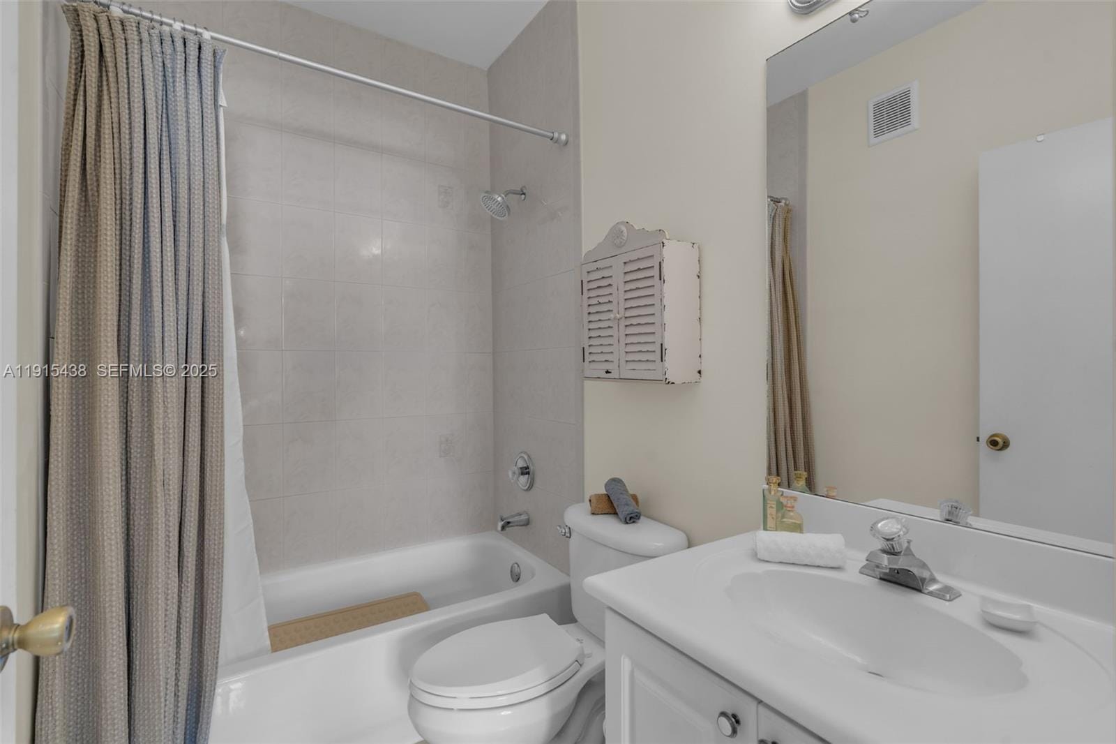 11438 NW 62nd Terrace 223, Doral, FL 33178 photo 13