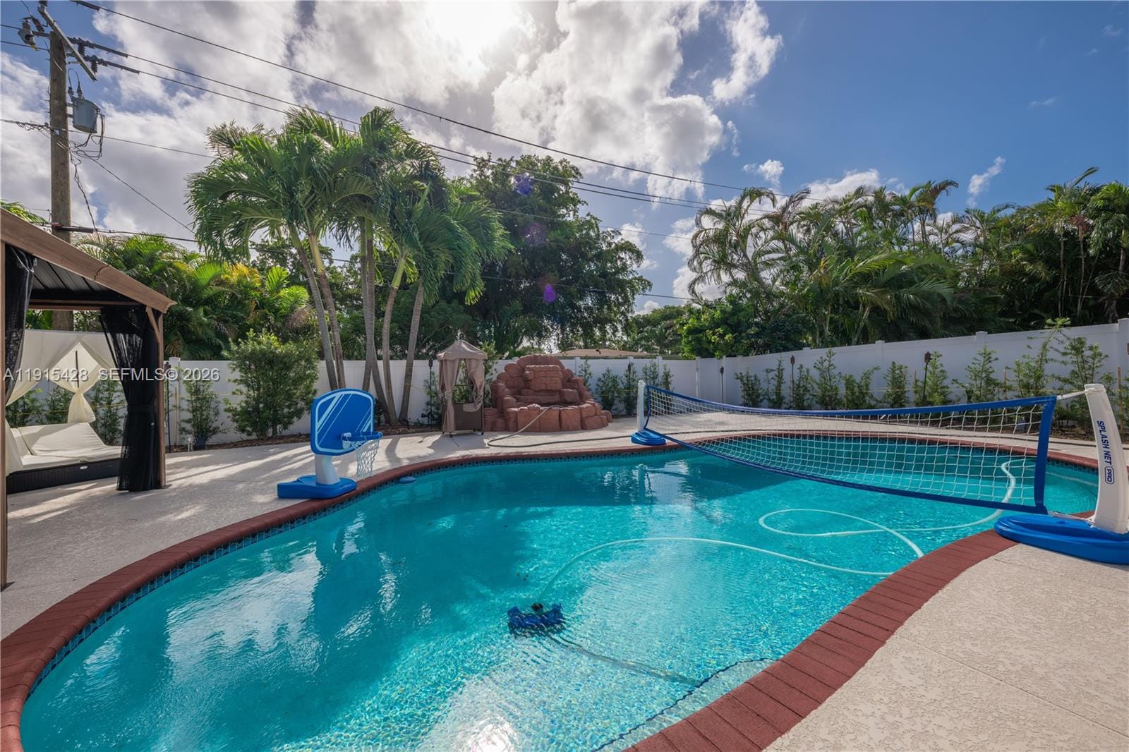 314 SE 3rd Street, Dania Beach, FL 33004 photo 2