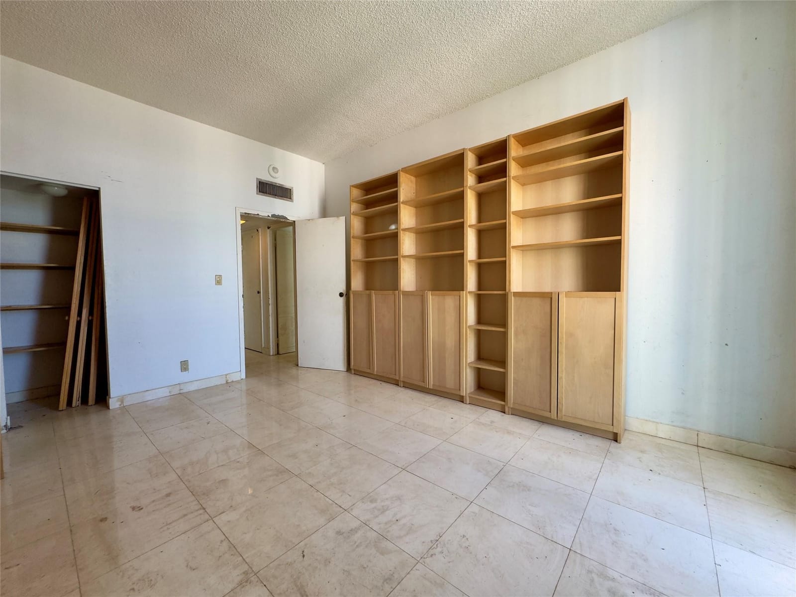 100 Bayview Drive PH28, Sunny Isles Beach, FL 33160 photo 13