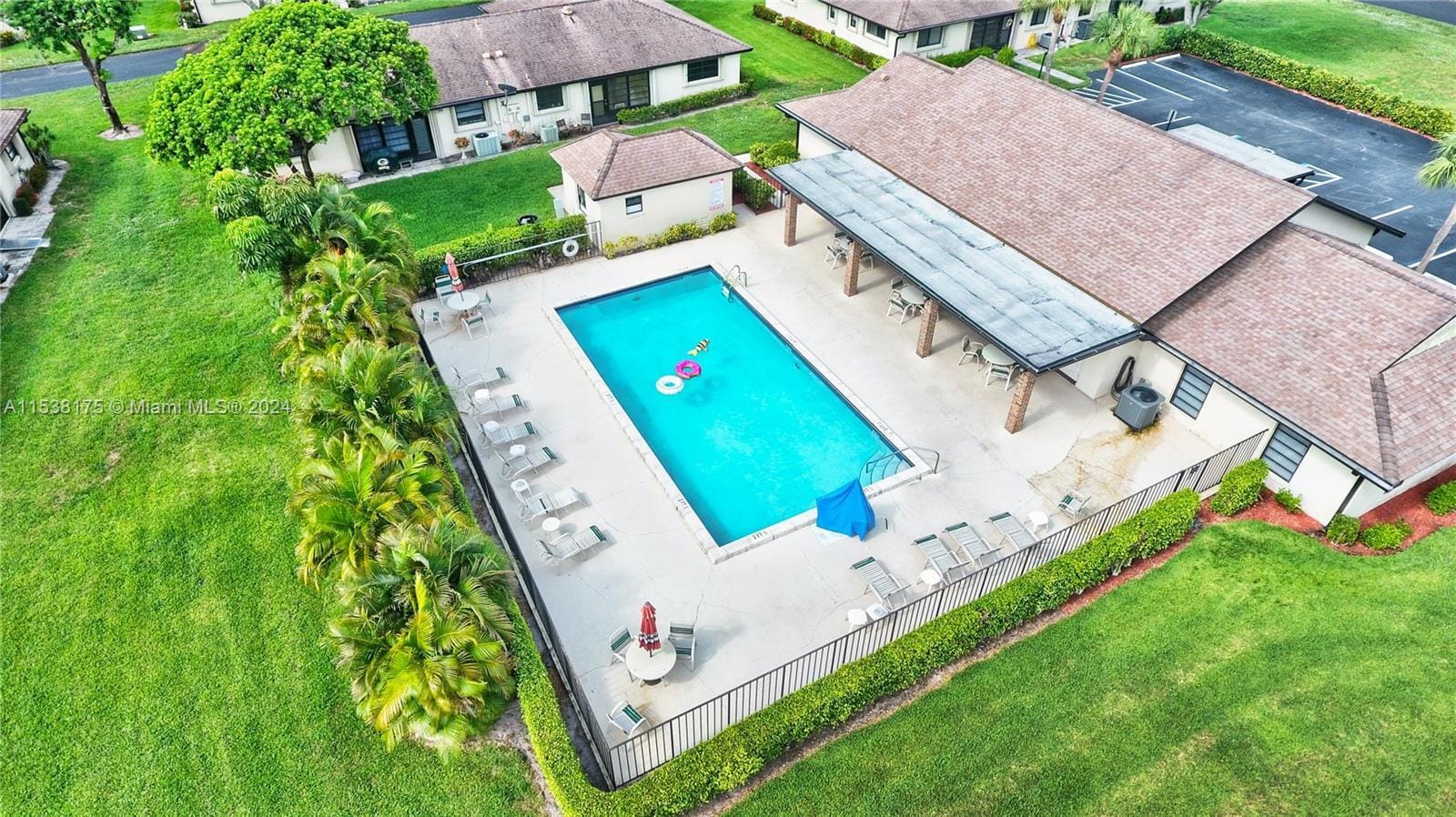 10054 Eaglewood Road B, Boynton Beach, FL 33436 photo 17