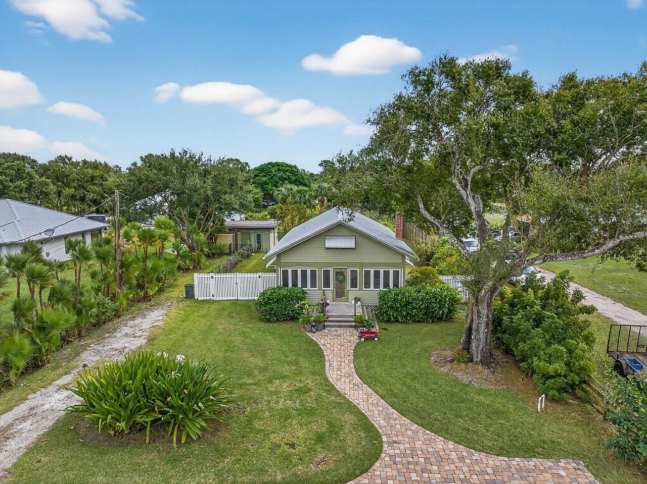 4876 Christensen Road, Fort Pierce, FL 34981 photo 1