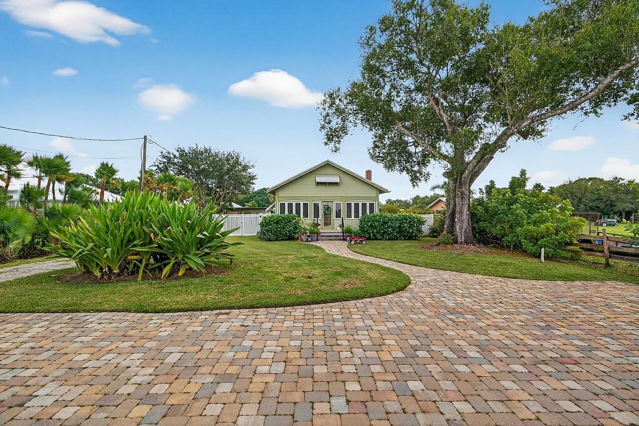 4876 Christensen Road, Fort Pierce, FL 34981 photo 5