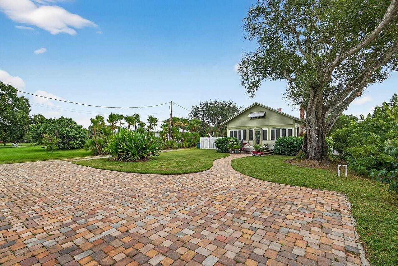 4876 Christensen Road, Fort Pierce, FL 34981 photo 7