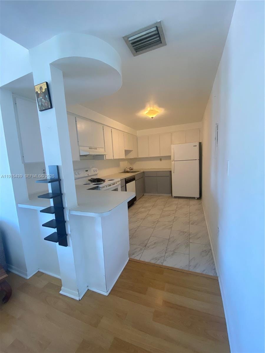 1051 Meridian Avenue 1M — photo 3
