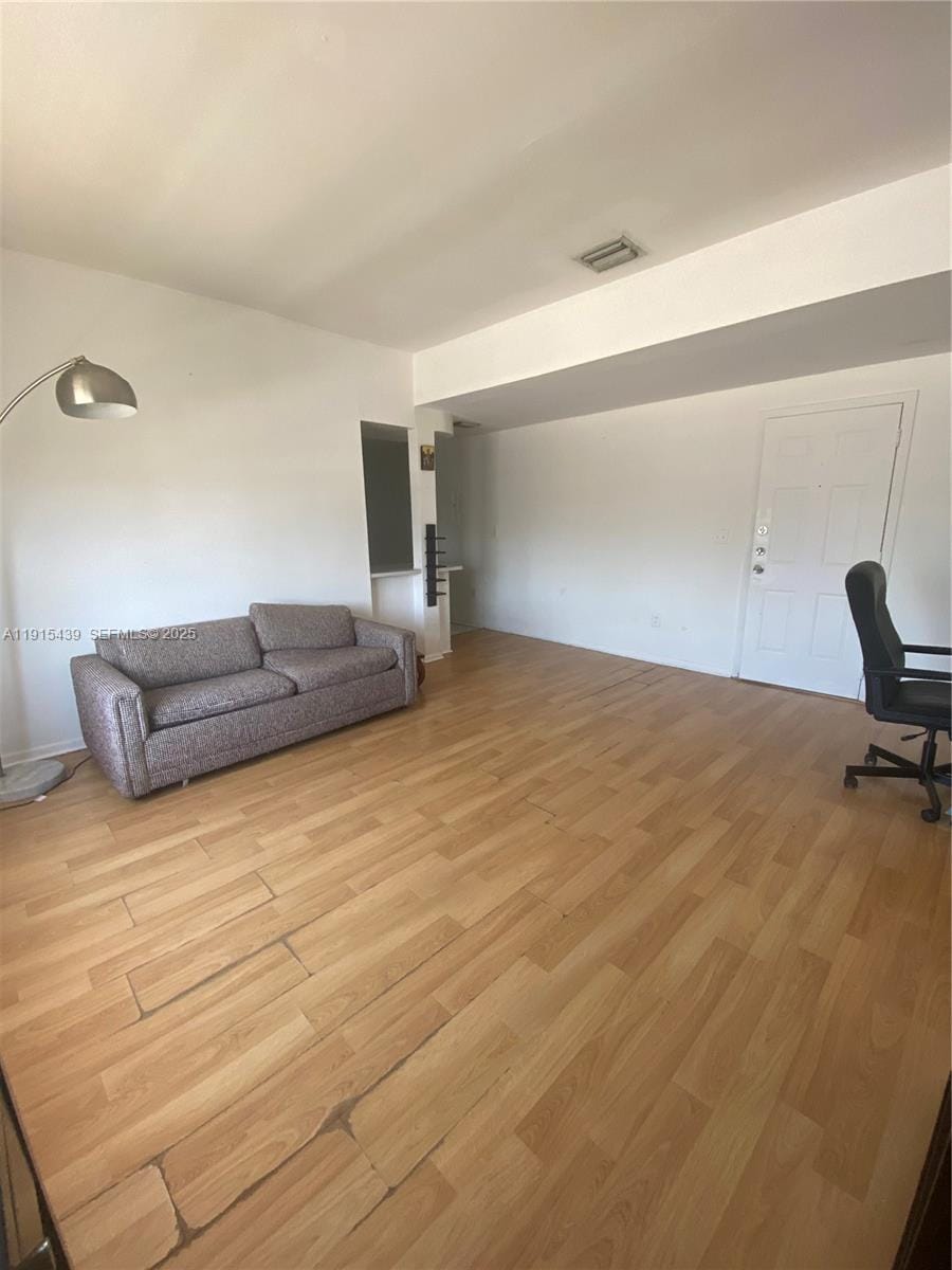 1051 Meridian Avenue 1M — photo 6