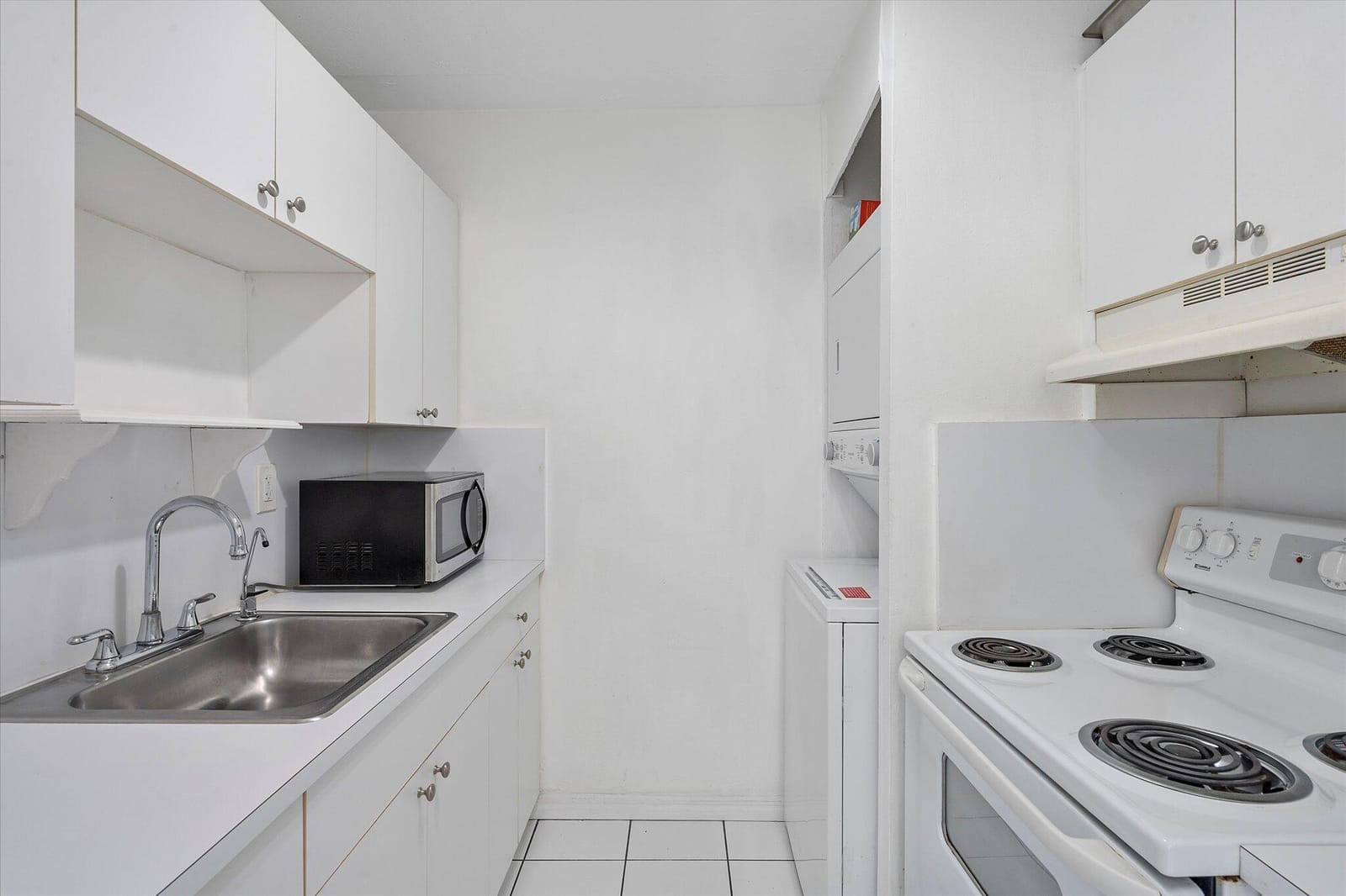 2138 SW 6th Street 301 — photo 7
