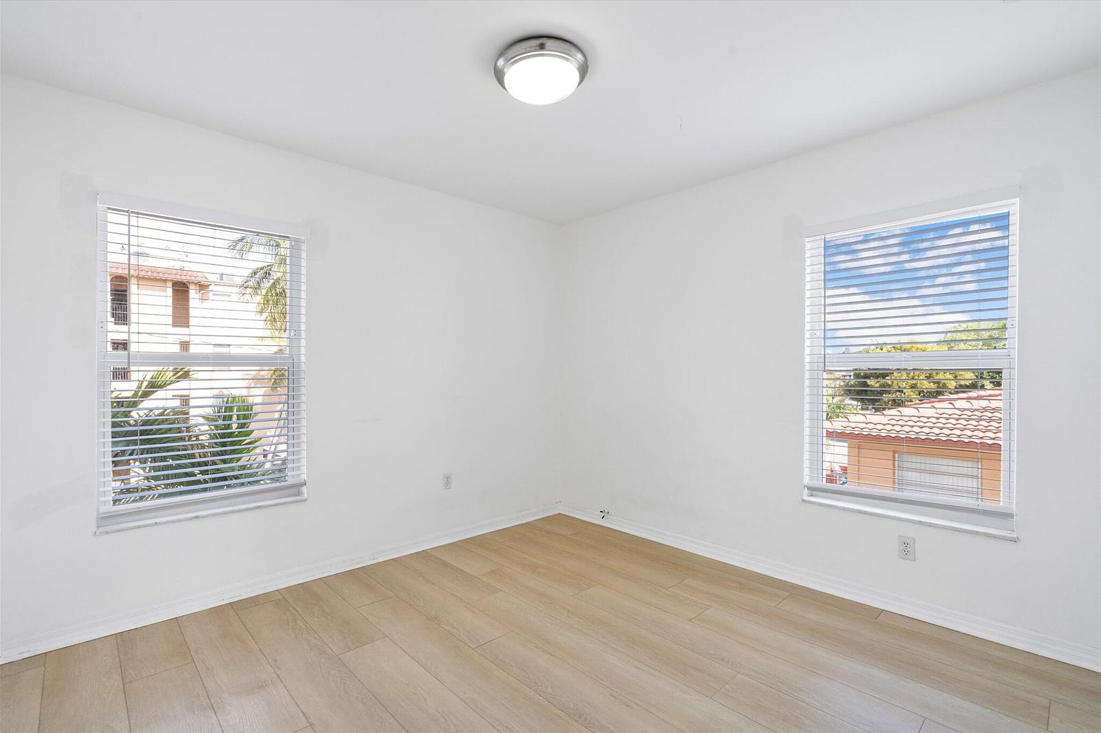 2138 SW 6th Street 301 — photo 10