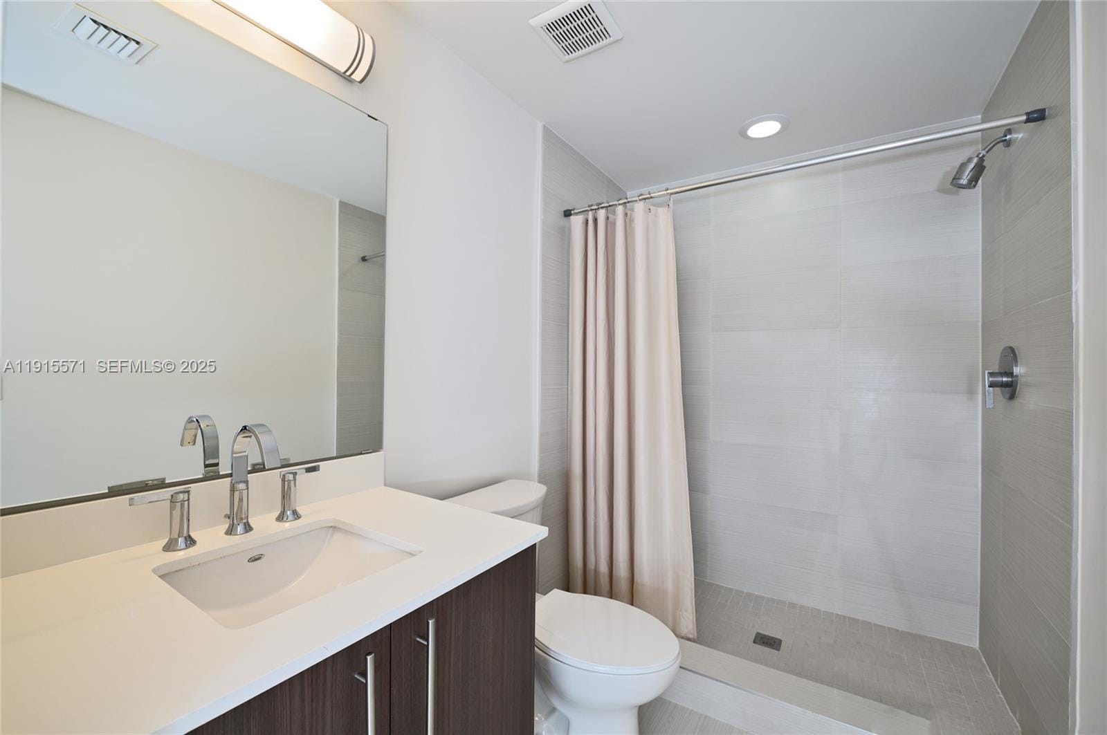 7661 NW 107th Avenue 514 — photo 10
