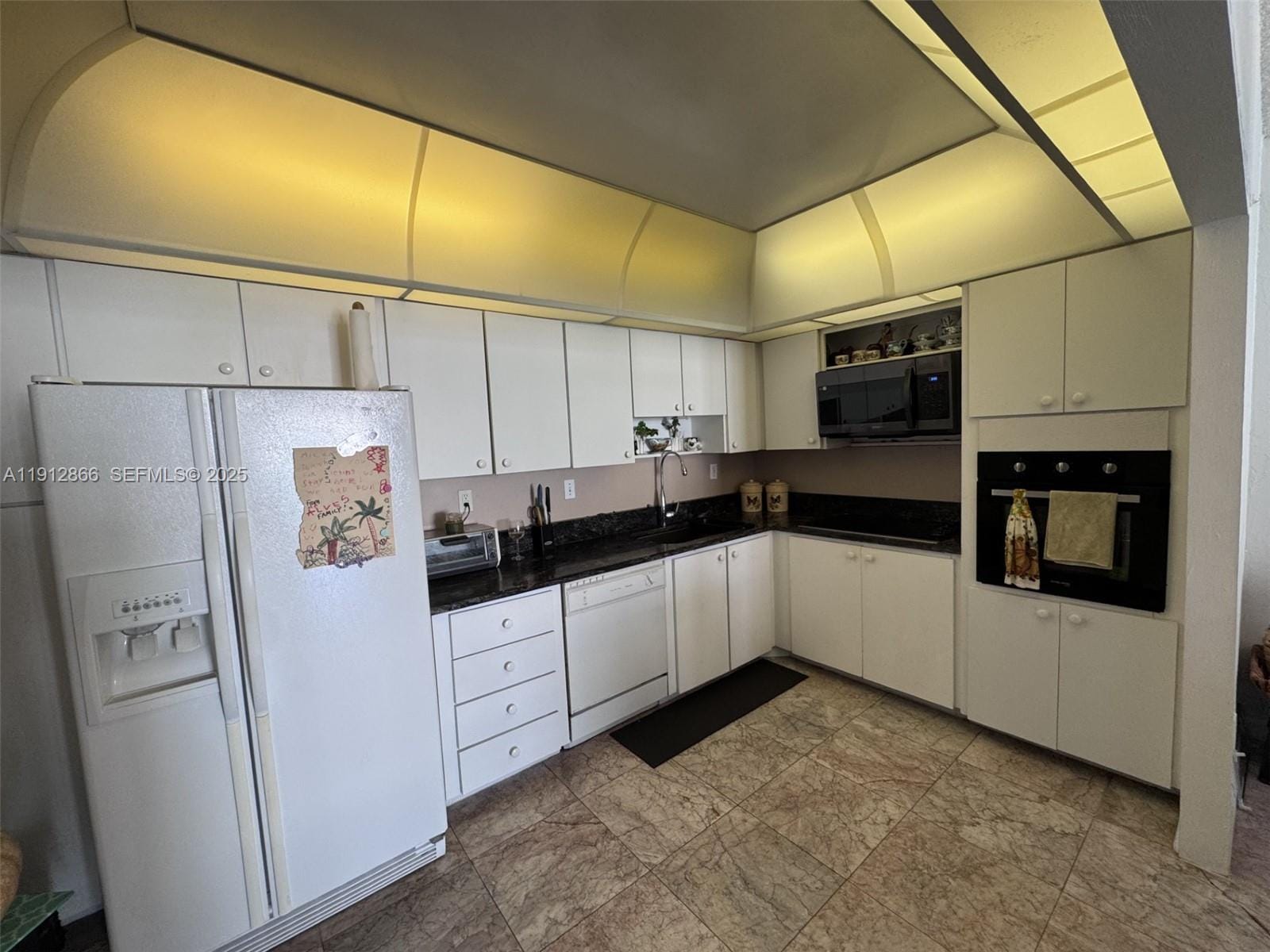 19390 Collins Avenue 1608 — photo 10