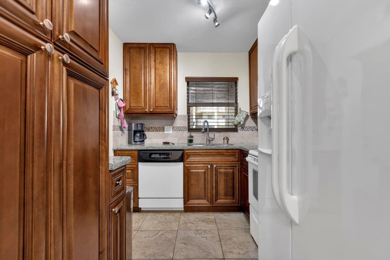 6850 Royal Palm Boulevard G 106, Margate, FL 33063 photo 17