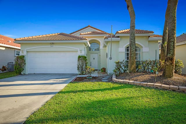 7019 SE Twin Oaks Circle SE, Stuart, FL 34997