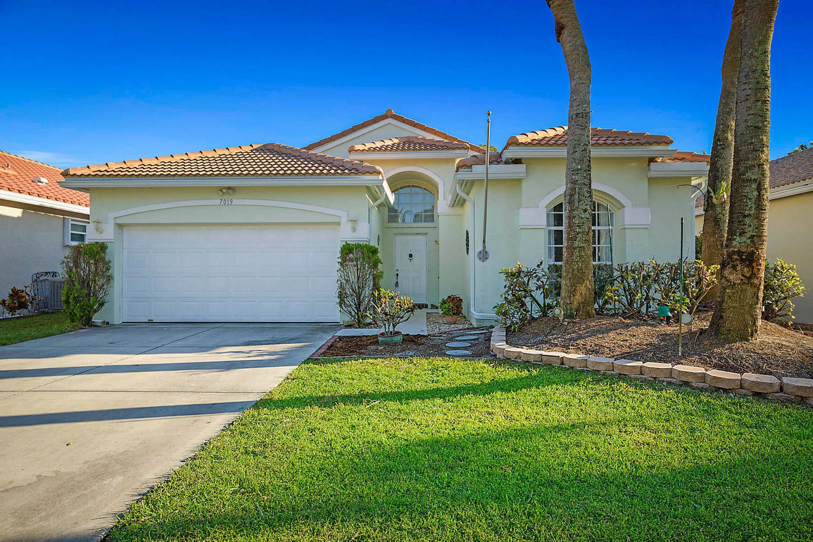 3 bedroom home for sale at 7019 Twin Oaks, Stuart, FL 34997 — $539,000